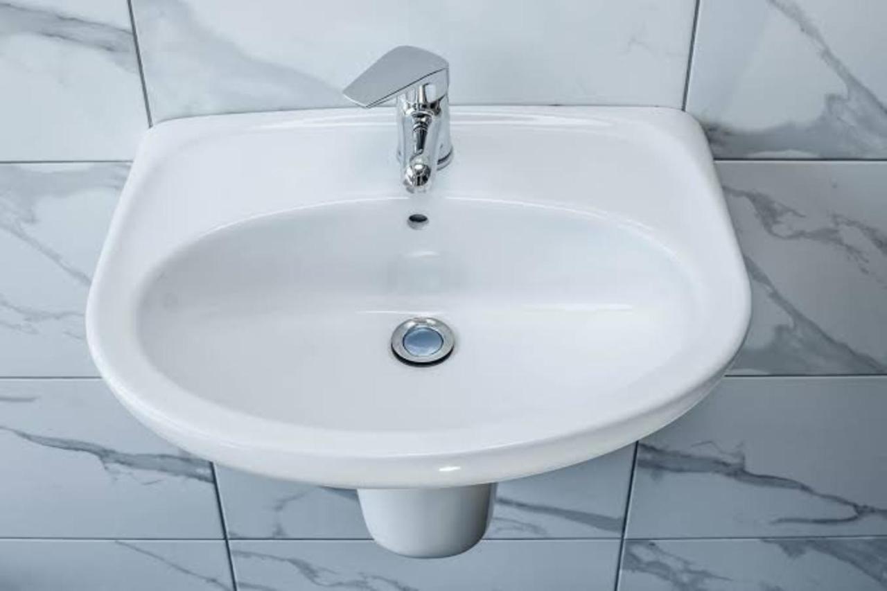 Airb&B Homestay Boma la Ngombe Экстерьер фото